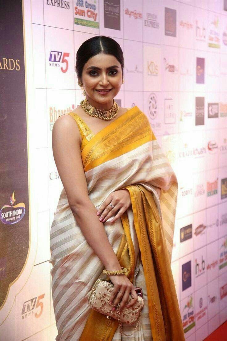 High Demand Yellow Banarasi Silk Designer Saree