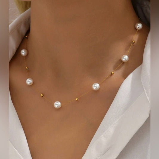 New Arrival Fancy Pearls Necklace