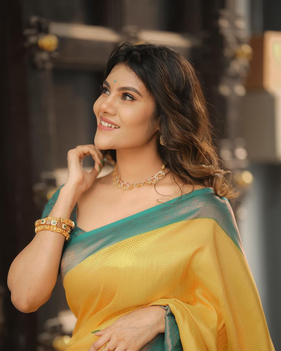 Evergreen Yellow Color Soft Silk Saree With Blouse Piece