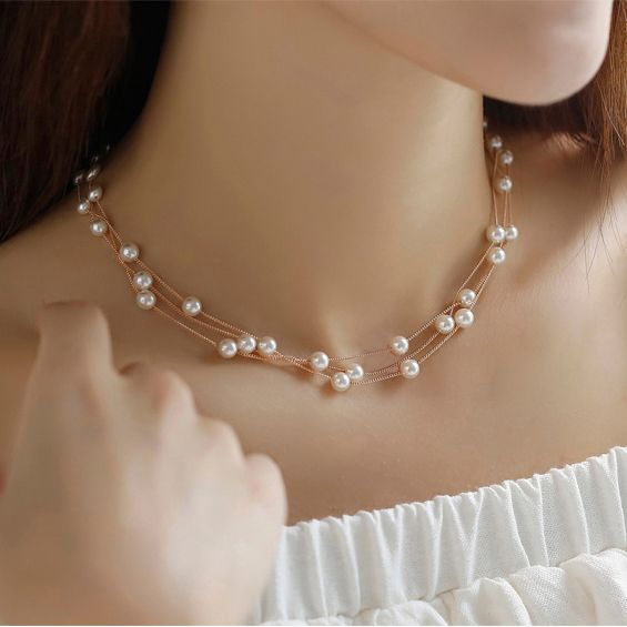 WOmen's Pearls Necklace
